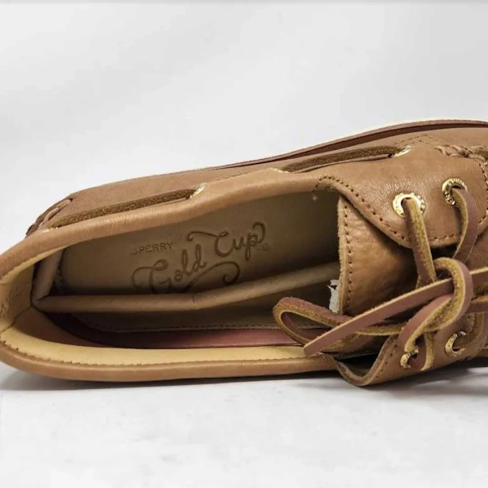 Men's 8 Sperry Gold Cup Authentic Original 2-eye boat shoes soft tan leather